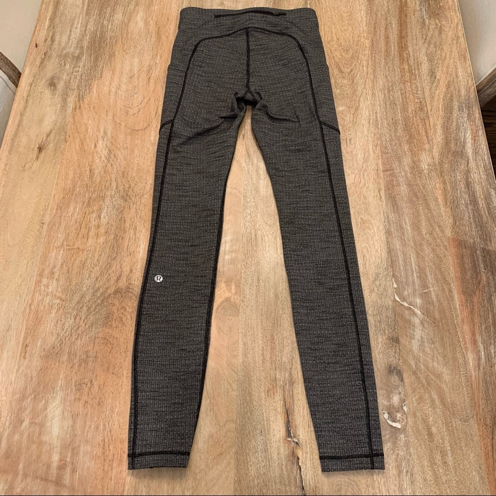 NWOT Lululemon Speed Up Black Chevron Leggings